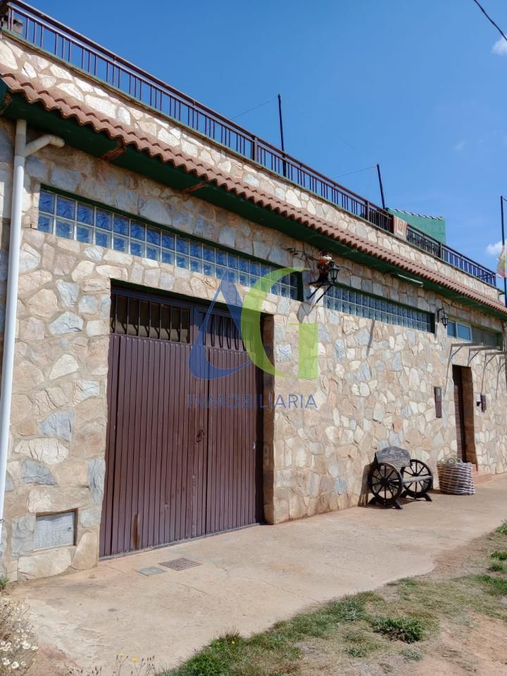 Exterior view of House or chalet for sale in Fresno de la Vega  with Heating, Private garden and Terrace