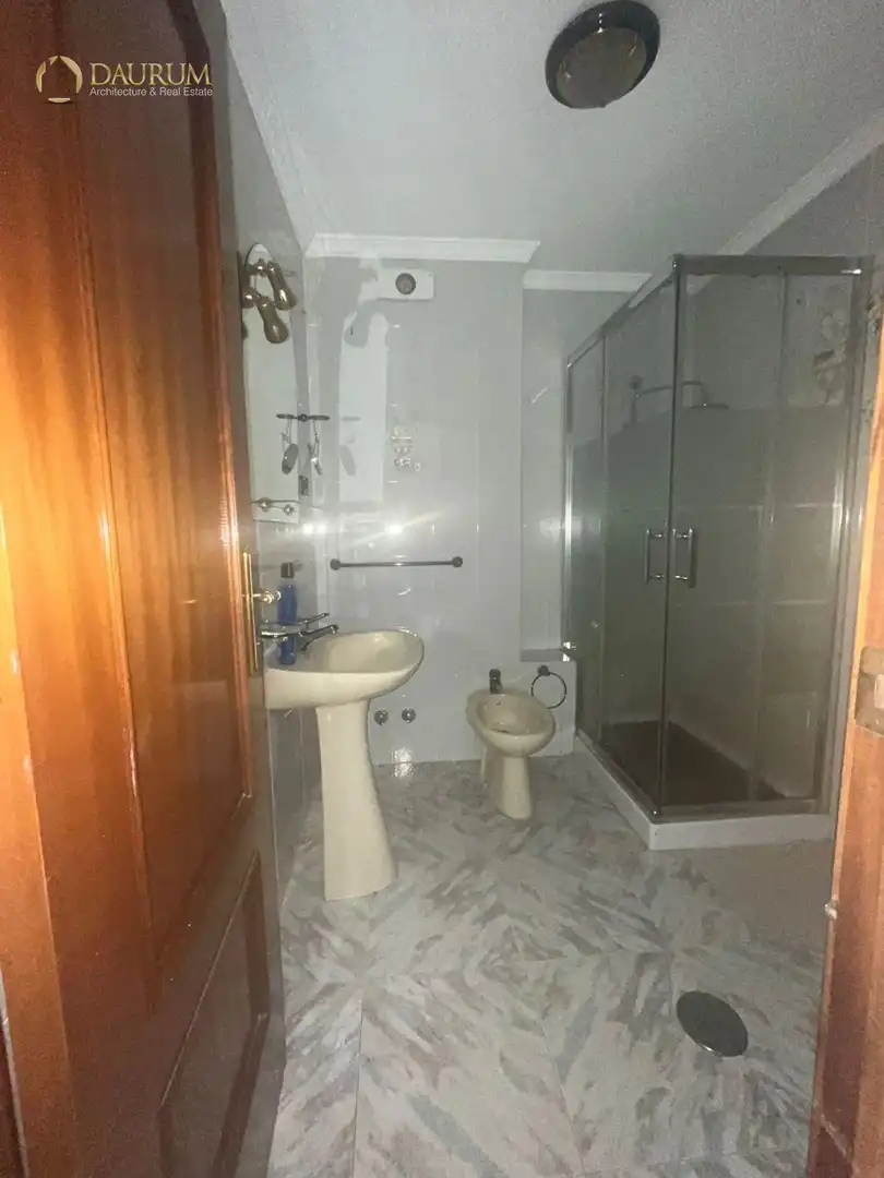 Bathroom of Houses for sale in Mairena del Aljarafe  with Air Conditioner, Heating and Terrace