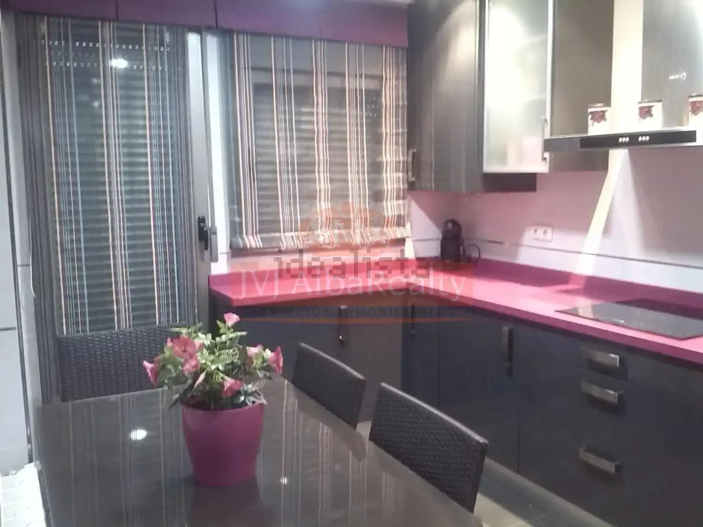 Cocina de Casa adosada de alquiler en Albacete con Aire acondicionado, Calefacción y Jardín privado