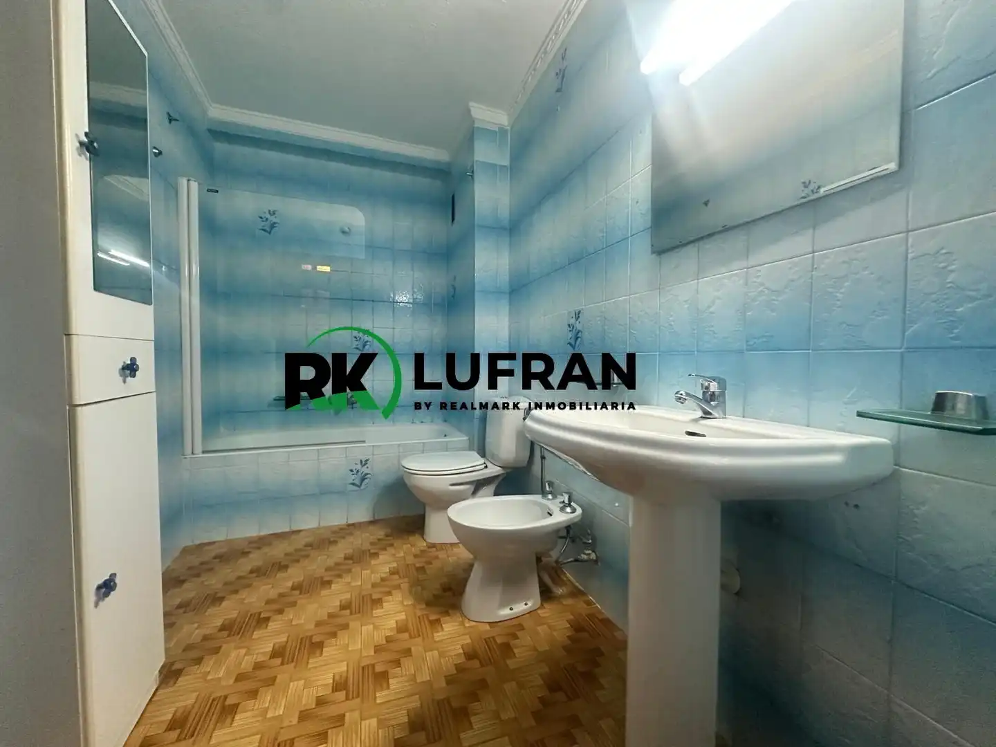 Badezimmer von Wohnung zum Verkauf in Alicante / Alacant mit Balkon