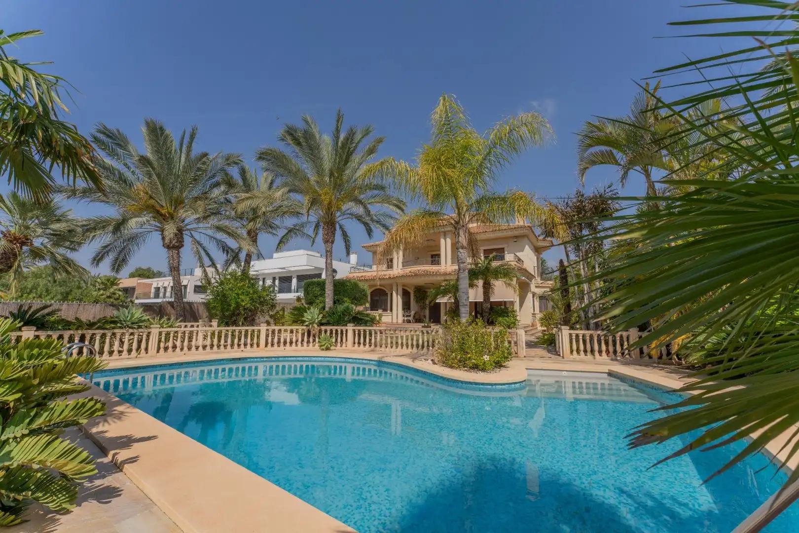 Garden of Houses for sale in Elche / Elx  with Air Conditioner, Heating and Private garden