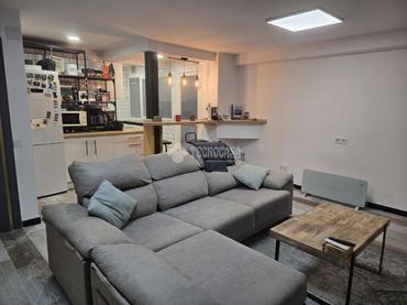 Piso con ascensor en venta en Barrio Venecia - Nueva Alcalá