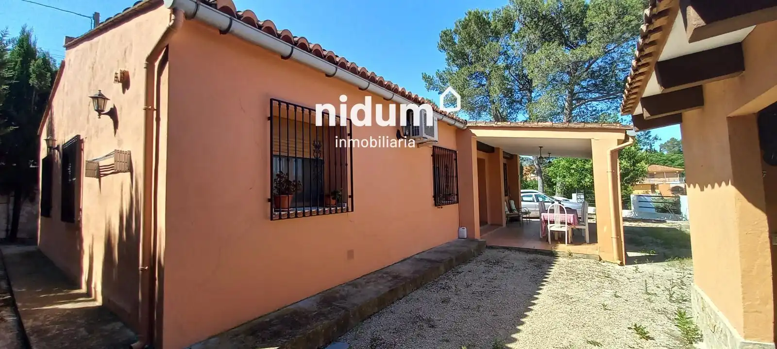 Vista exterior de Casa o xalet en venda en Xàtiva amb Aire condicionat, Traster i Piscina