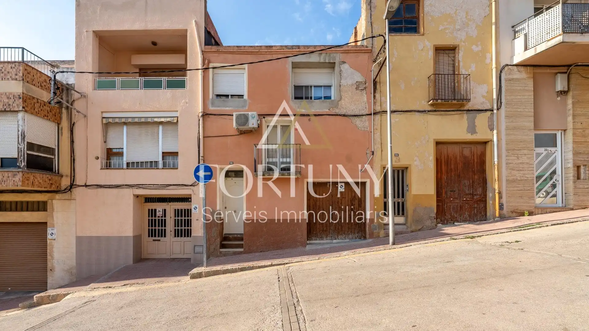 Vista exterior de Casa adosada en venta en Constantí con Aire acondicionado, Terraza y Trastero