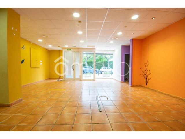 Local comercial en Alquiler en Centre