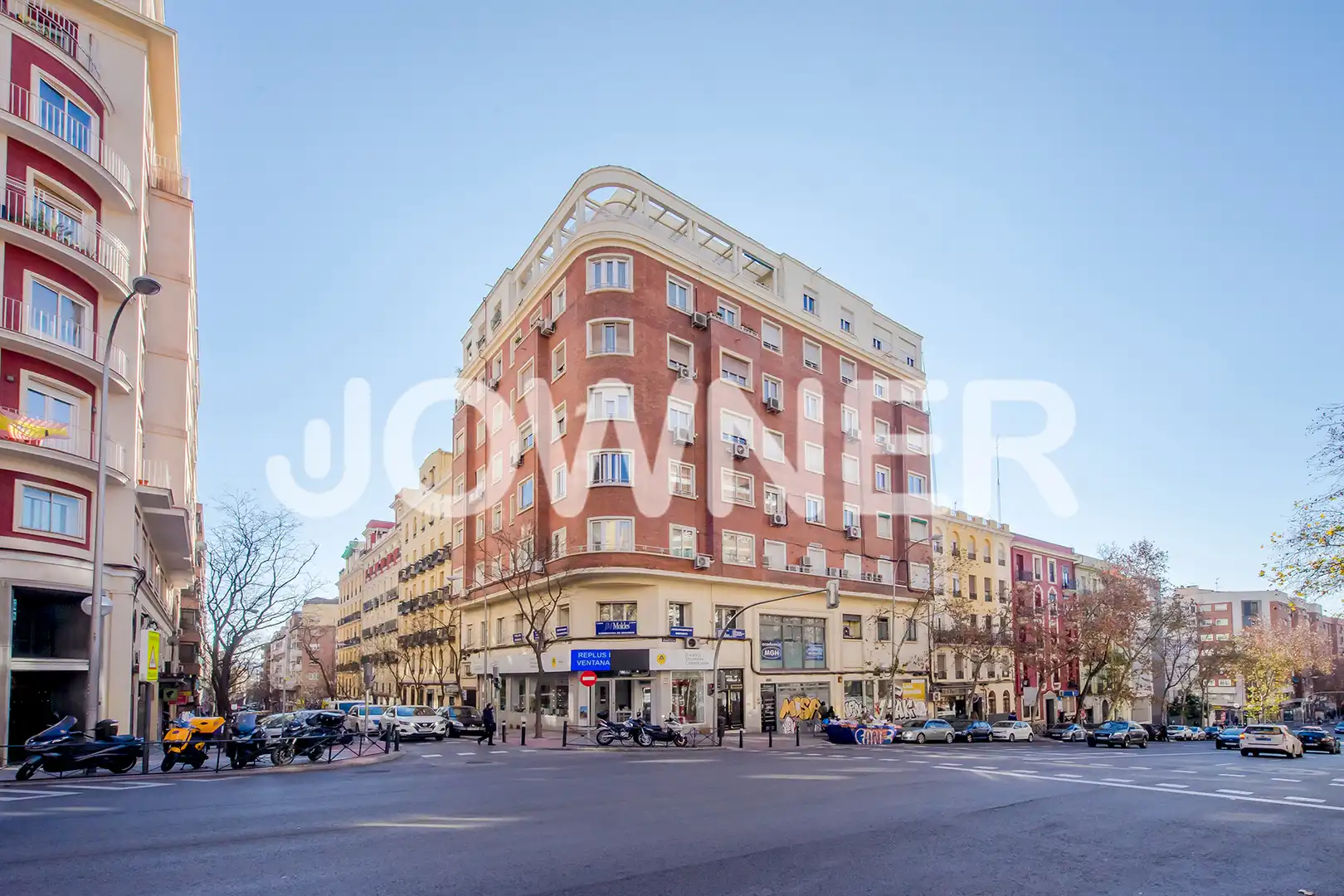 Exterior view of Attic for rent in Madrid  with Air Conditioner, Heating and Terrace