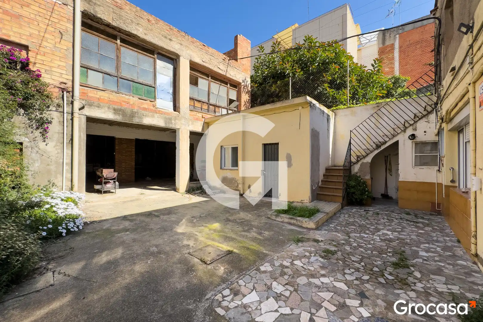 Vista exterior de Casa o xalet en venda en Viladecans amb Aire condicionat, Calefacció i Terrassa