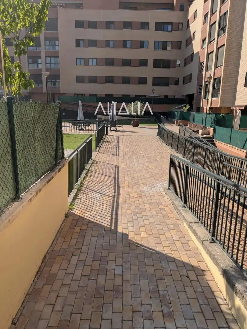 Terrassa de Pis en venda en Cuenca amb Calefacció, Traster i Piscina