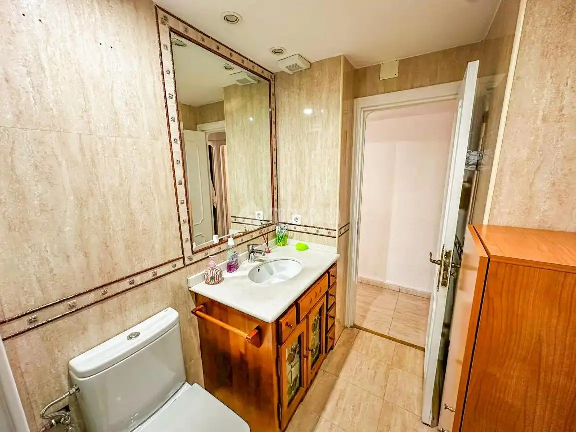 Bathroom of Flat for sale in Parla  with Heating and Terrace