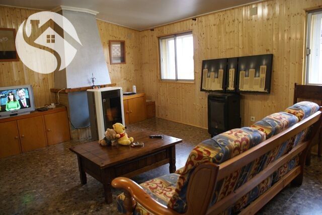 Sala d'estar de Pis en venda en Cañete