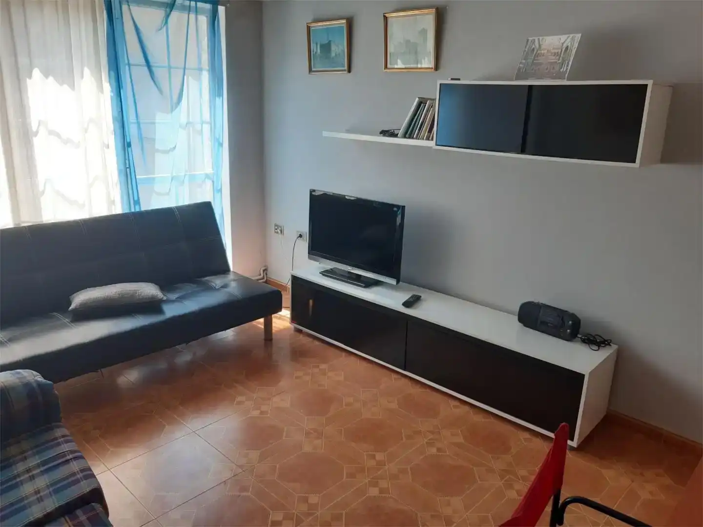 Wohnzimmer von Wohnung zur Miete in Ibias mit Parkett, Abstellraum und Möbliert