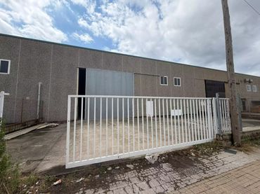 Industriegebäude zur Miete in Sant Feliu de Buixalleu