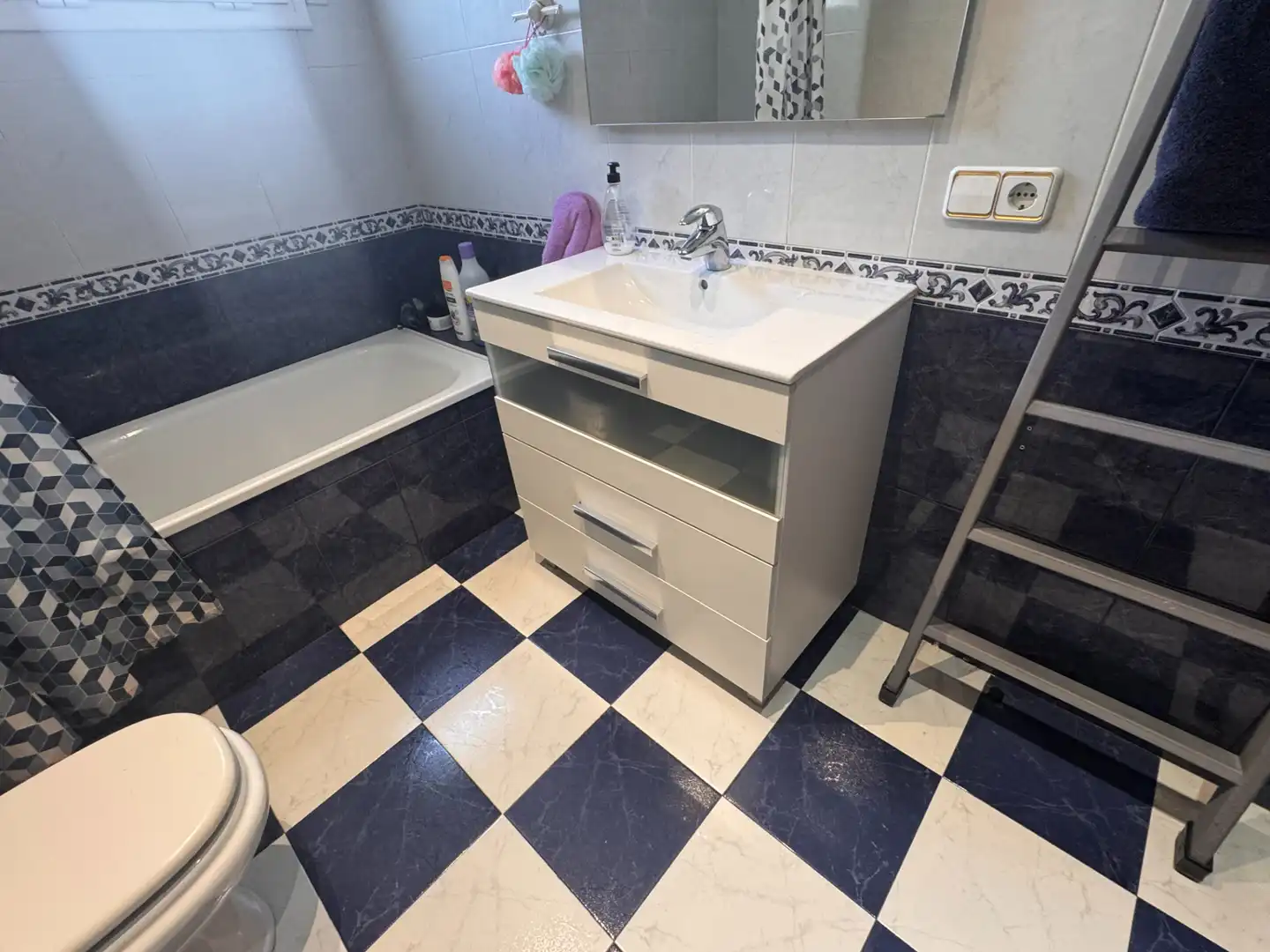 Baño de Casa o chalet en venta en El Vendrell con Aire acondicionado, Calefacción y Jardín privado