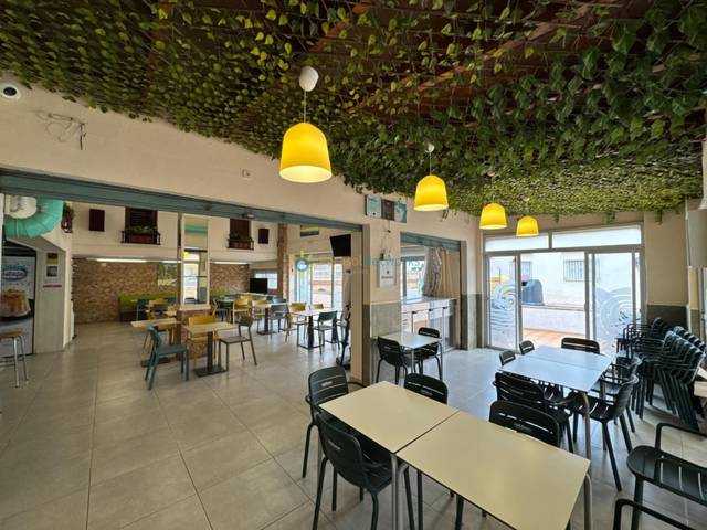 Local comercial en Venta en Piles