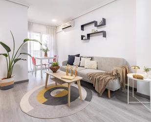Living room of Flat for sale in  Valencia Capital  with Heating, Terrace and Balcony