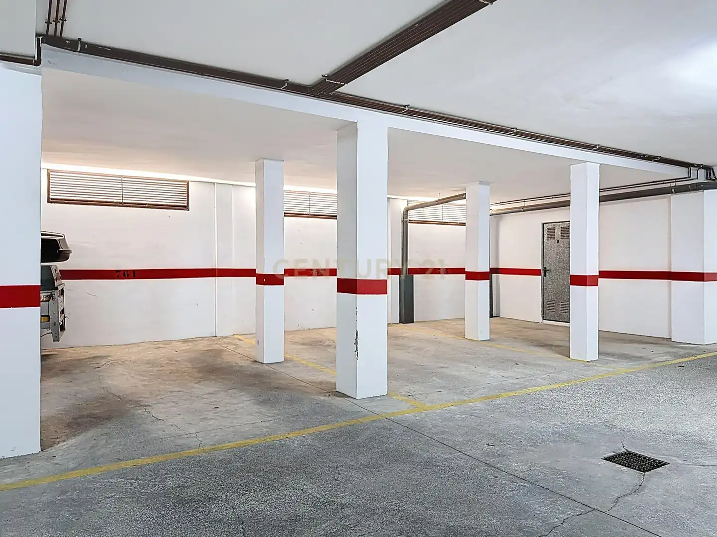 Aparcament de Apartament en venda en Orihuela amb Aire condicionat, Traster i Piscina comunitària