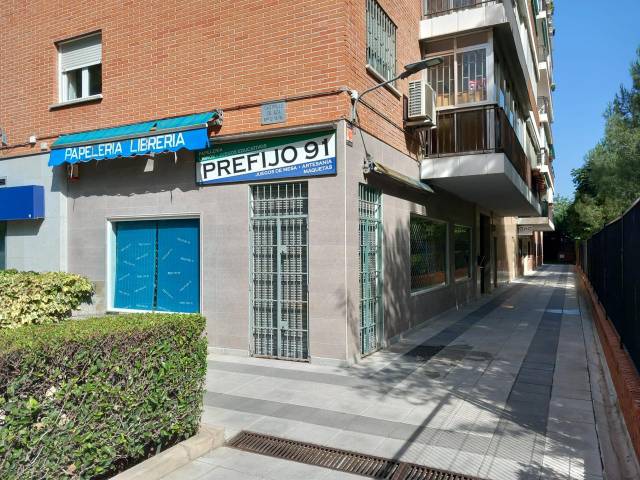 Local comercial en Venta en De Castrillo De Aza en Santa Eugenia