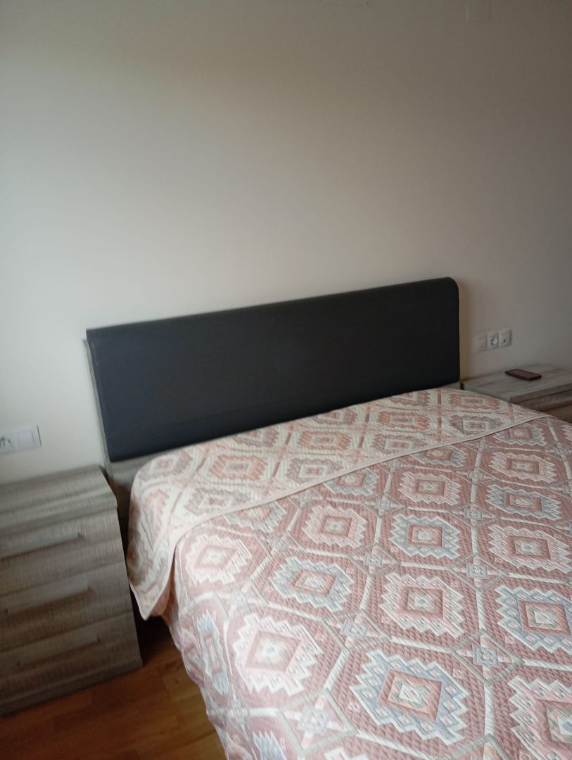Dormitori de Apartament en venda en  Logroño amb Calefacció, Parquet i Traster