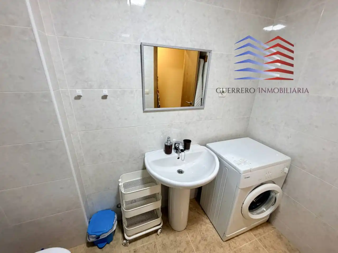 Badezimmer von Wohnungen zur Miete in Ourense Capital  mit Heizung, Parkett und Möbliert