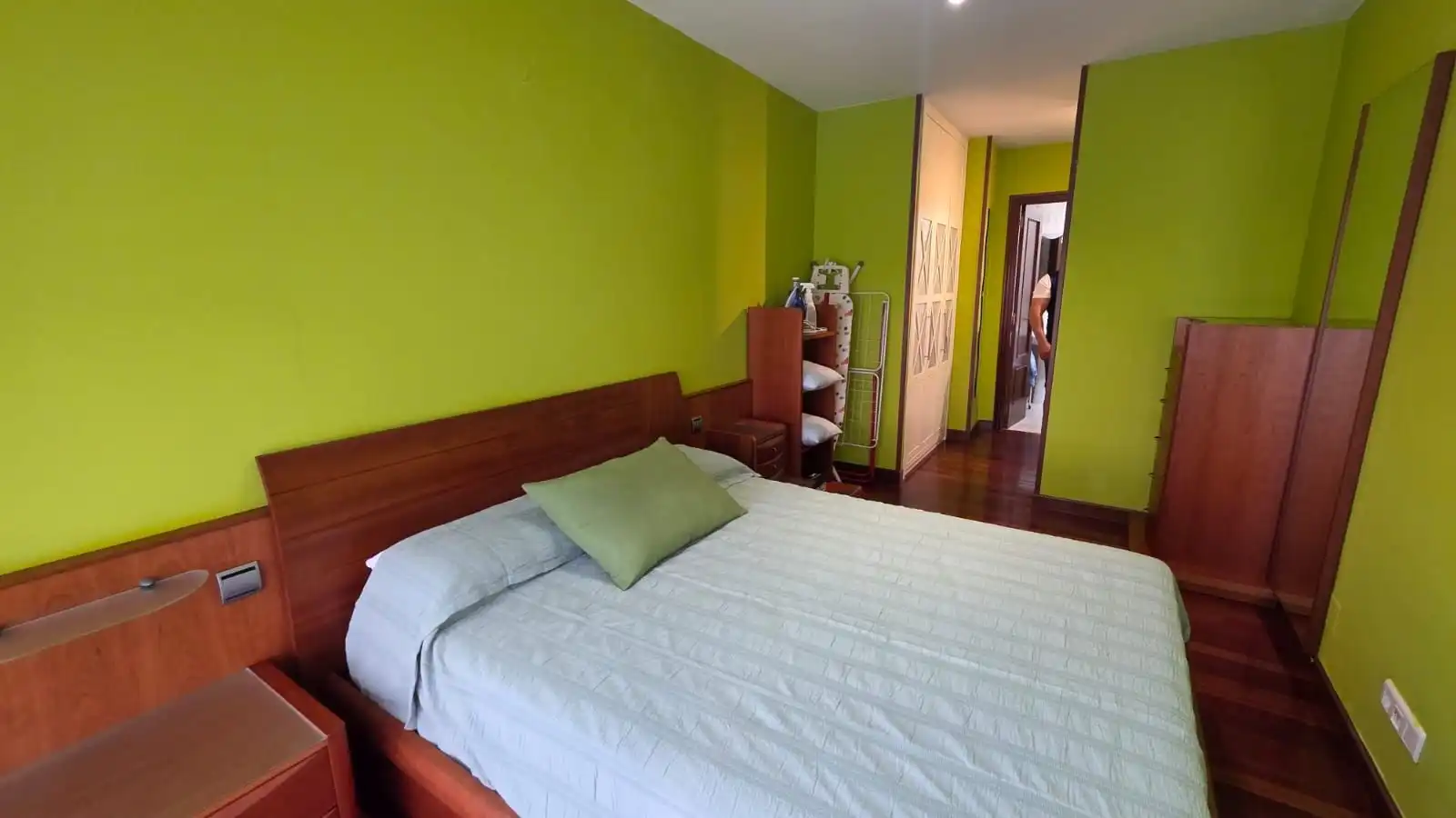 Habitación de Piso en venta en Castro-Urdiales con Calefacción, Terraza y Trastero