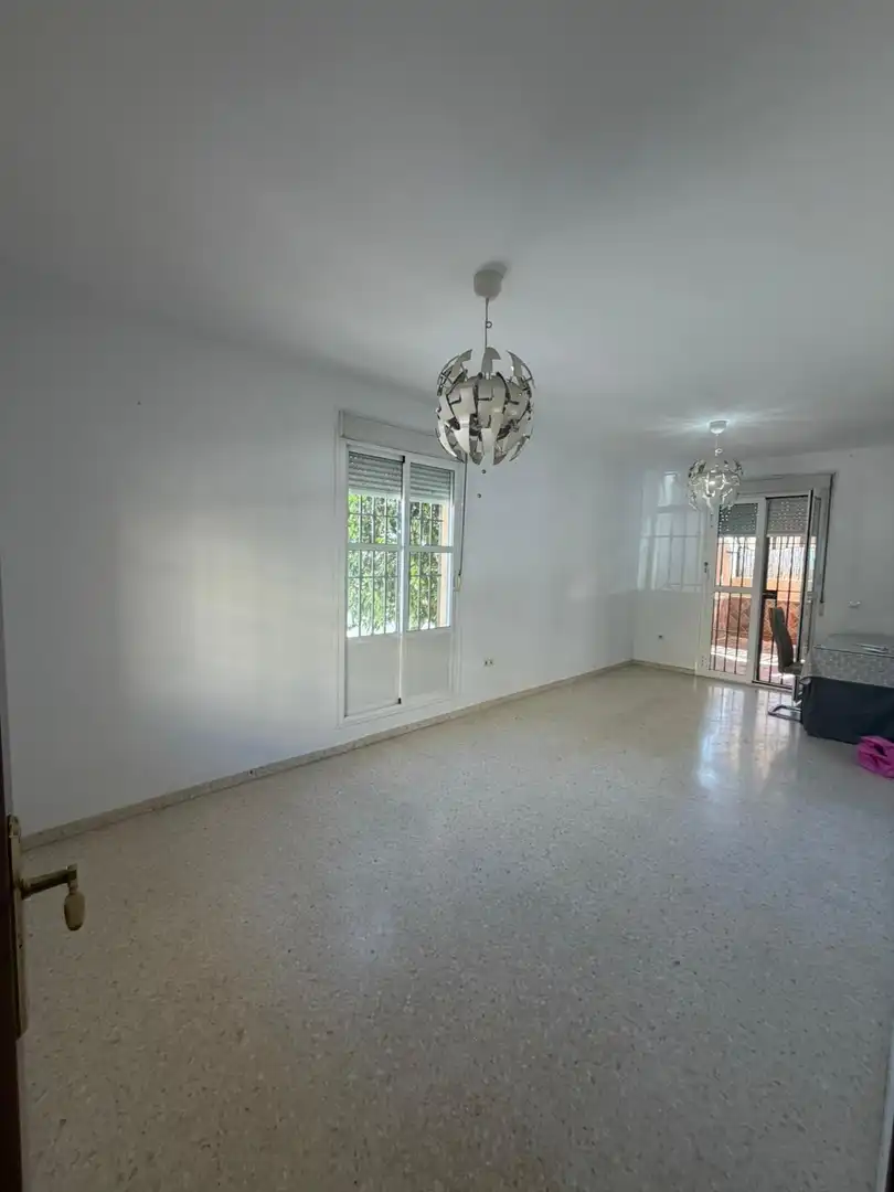 Sala d'estar de Casa o xalet en venda en Utrera