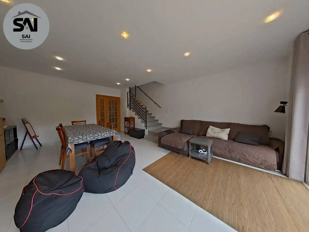 Sala de estar de Casa o chalet en venta en Castellar del Vallès con Aire acondicionado, Calefacción y Parquet