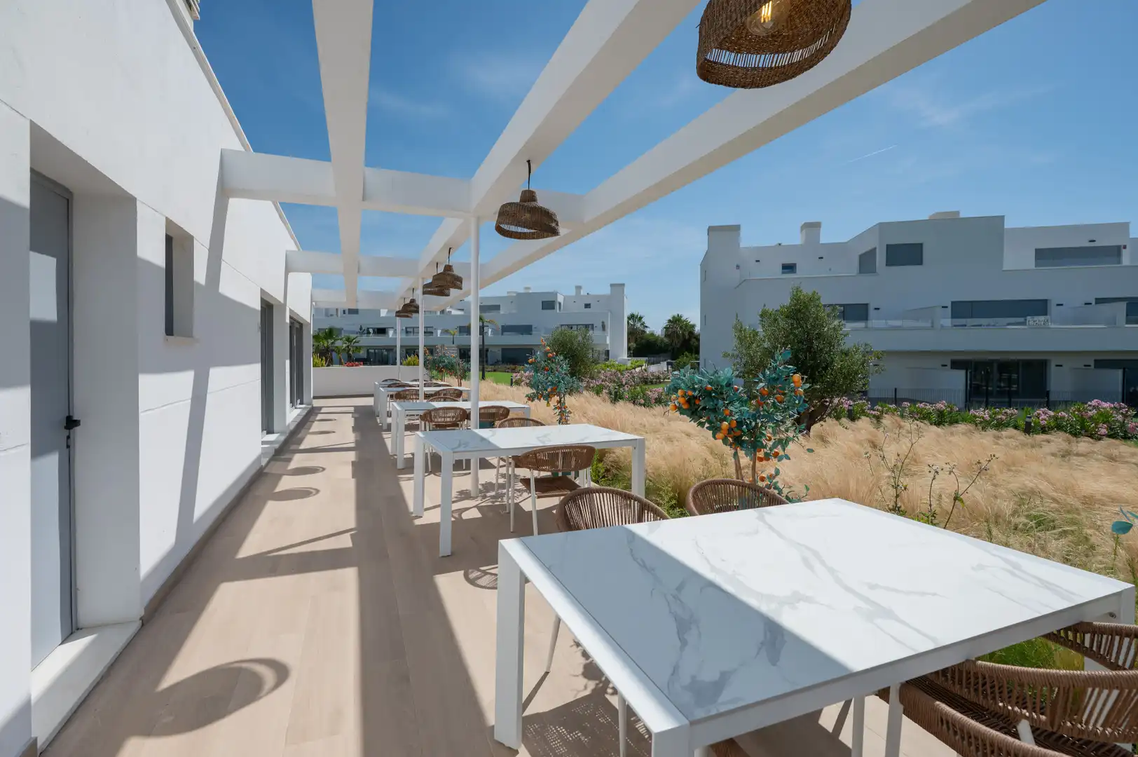 Terrace of Ground floor for sale in Estepona  with Air Conditioner, Private garden and Terrace