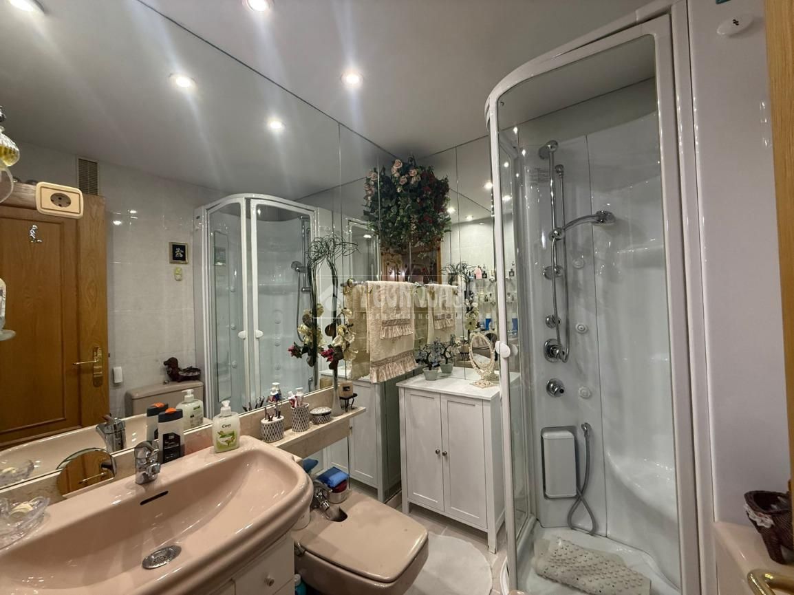 Baño de Piso en venta en  Madrid Capital con Calefacción