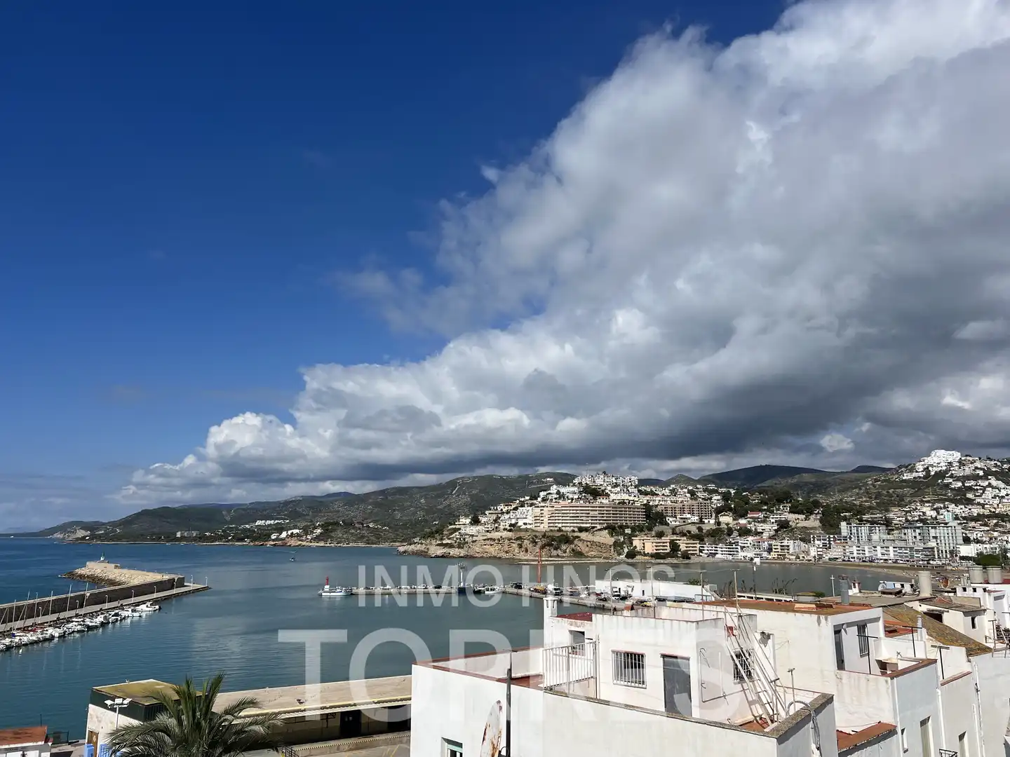 Vista exterior de Casa adosada en venta en Peñíscola / Peníscola con Terraza y Balcón