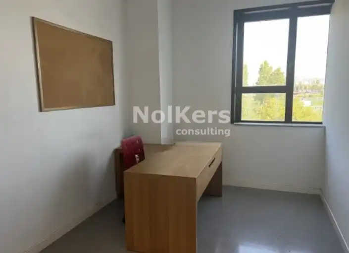 Industrial buildings for rent in Centre