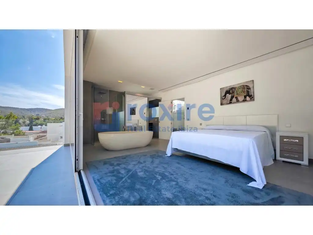 Dormitori de Casa o xalet en venda en Santa Eulària des Riu amb Aire condicionat, Jardí privat i Terrassa