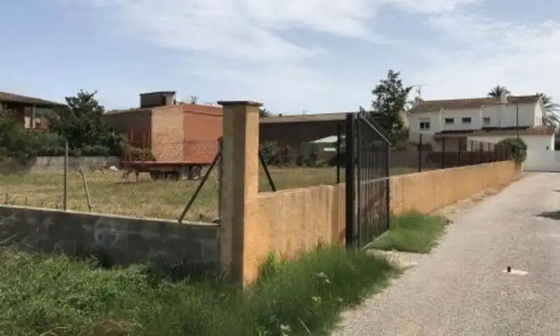 Terrenys i solars en venda a Sant Pere Pescador