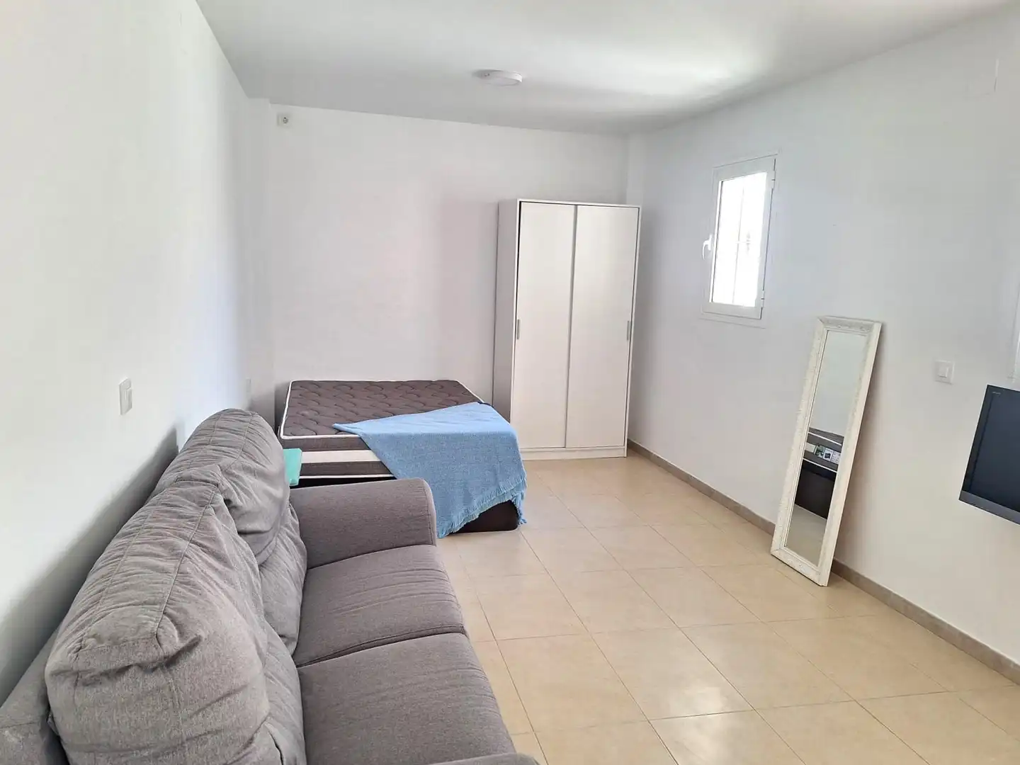 Habitación de Piso en venta en Cádiz
