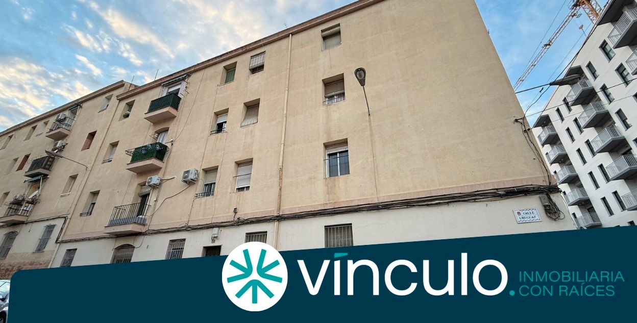 Vista exterior de Piso en venta en Alicante / Alacant con Balcón