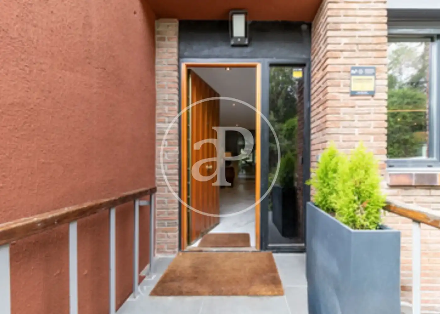 Vista exterior de Casa o chalet en venta en La Moraleja con Aire acondicionado, Calefacción y Jardín privado