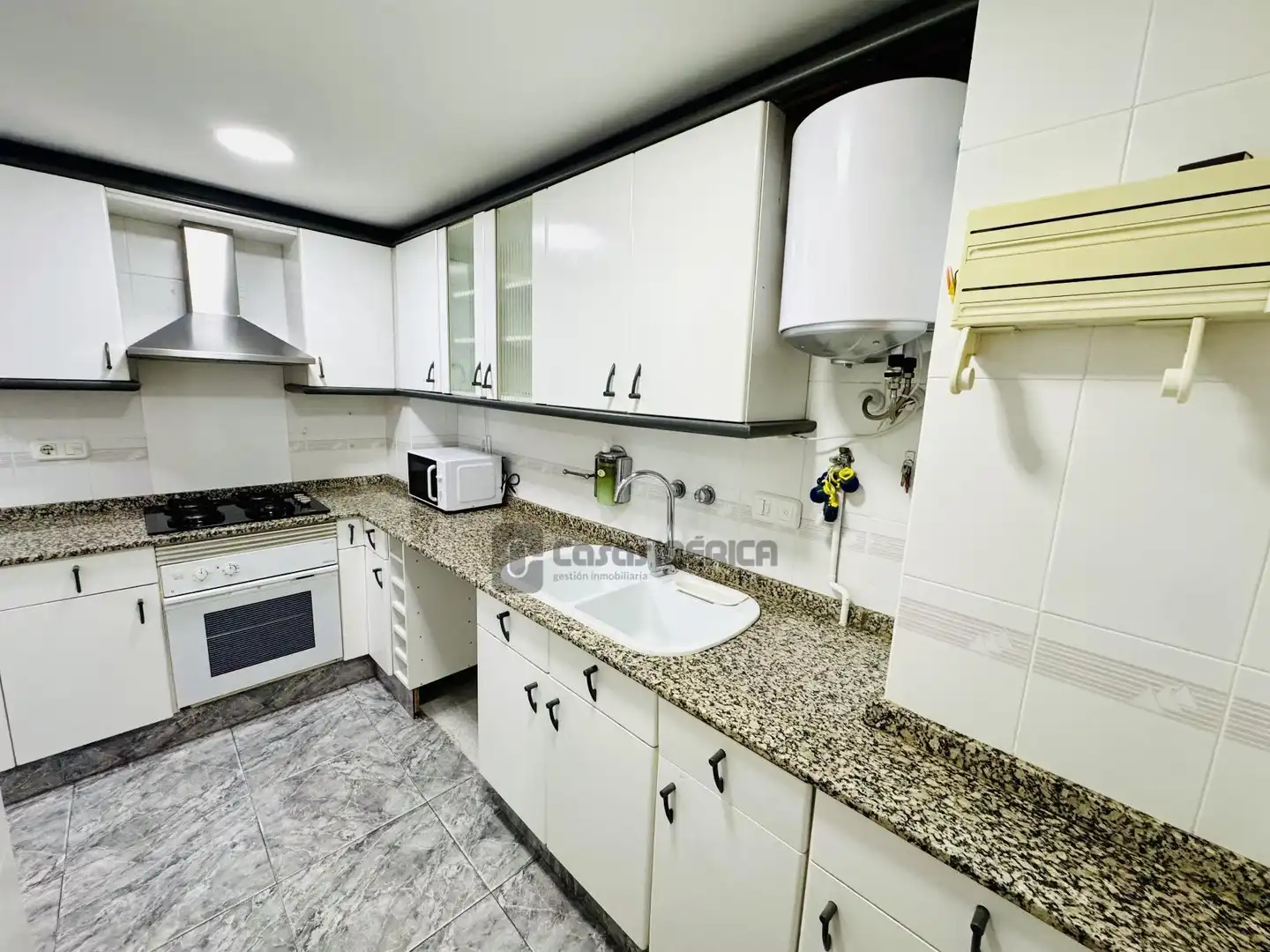 Piso con terraza en venta en Salvador Tusset, imagen 9