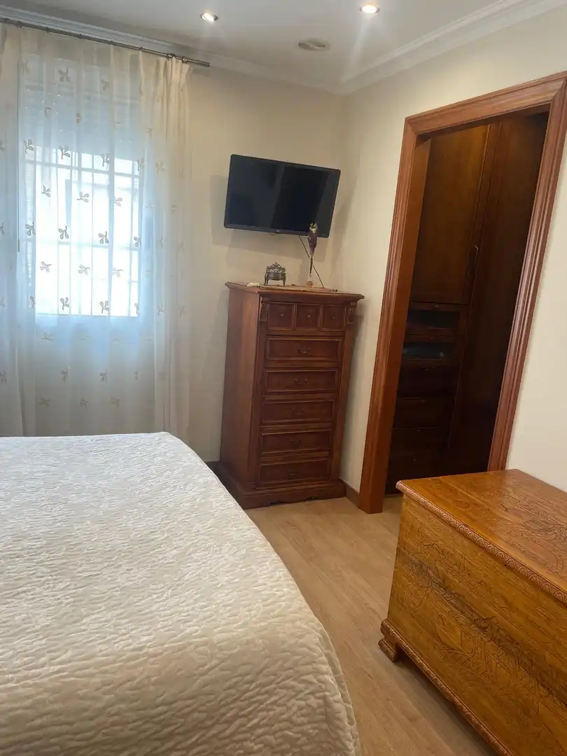 Dormitori de Casa adosada en venda en Elche / Elx amb Aire condicionat, Calefacció i Jardí privat