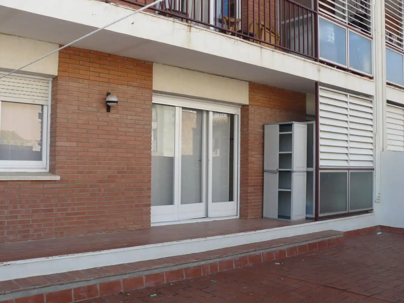 Vista exterior de Pis de lloguer en Girona amb Calefacció, Terrassa i Traster