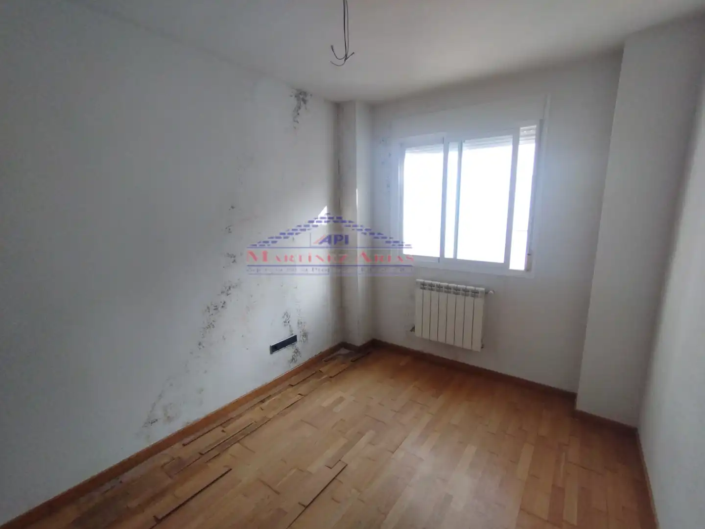 Habitación de Dúplex en venta en Linares con Calefacción, Parquet y Balcón