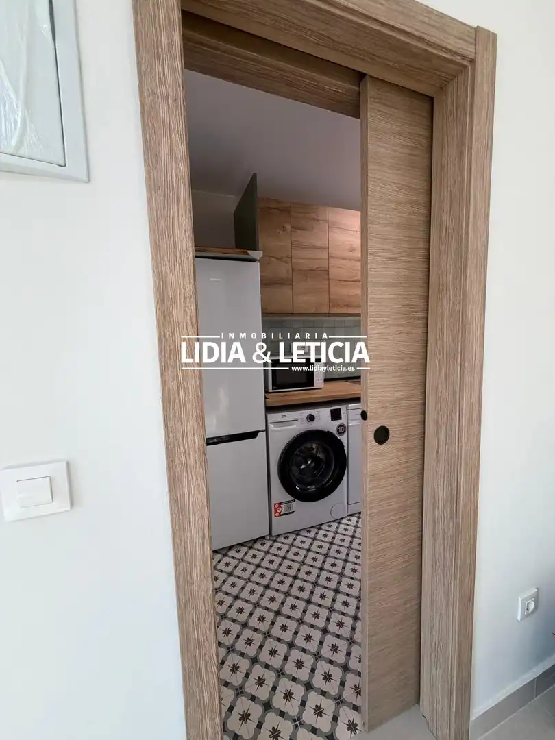 Cuina de Pis de lloguer en Alcalá de Guadaira amb Aire condicionat i Balcó