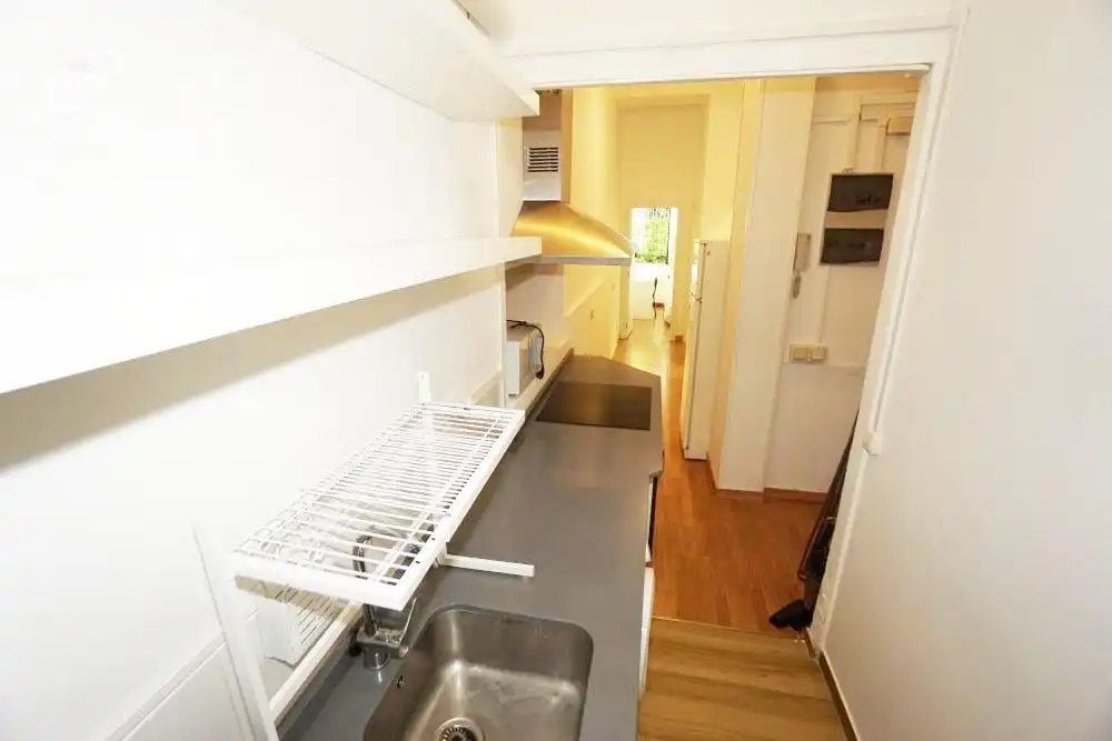 Flat for rent in Calle BOLA, Palacio