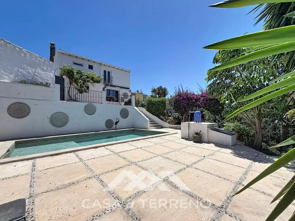 Vista exterior de Casa o chalet en venta en Vélez-Málaga con Aire acondicionado, Jardín privado y Terraza