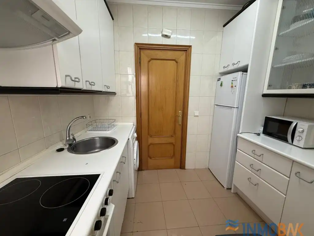 Flat with terrace to rent in San Bernardo - Carmelitas - Campus, imagen 5
