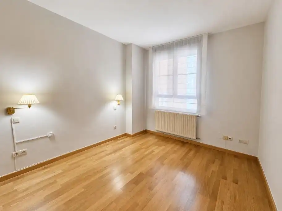 Habitación de Piso de alquiler en Madrid con Aire acondicionado y Calefacción