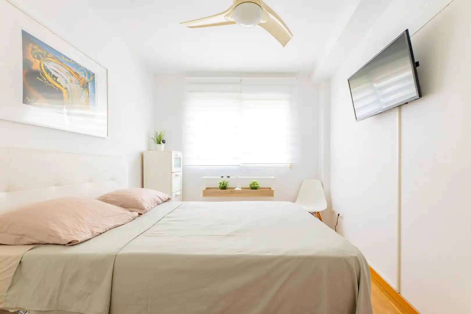 Bedroom of Attic for sale in Sedaví  with Storage room and Furnished