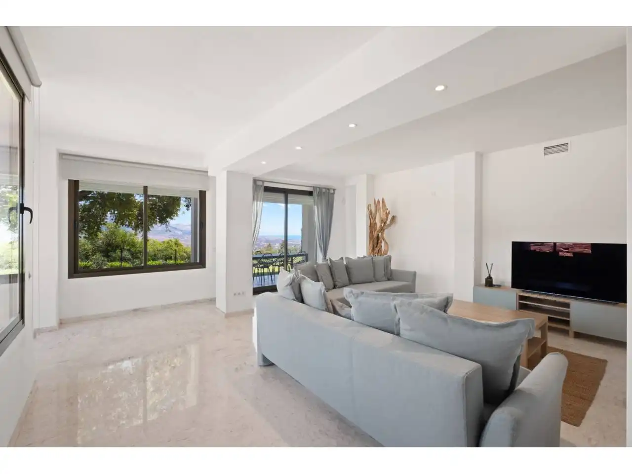 Sala de estar de Loft en venta en Ojén con Aire acondicionado, Calefacción y Jardín privado