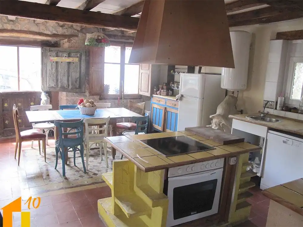 Kitchen of Houses for sale in Revillarruz  with Heating and Storage room