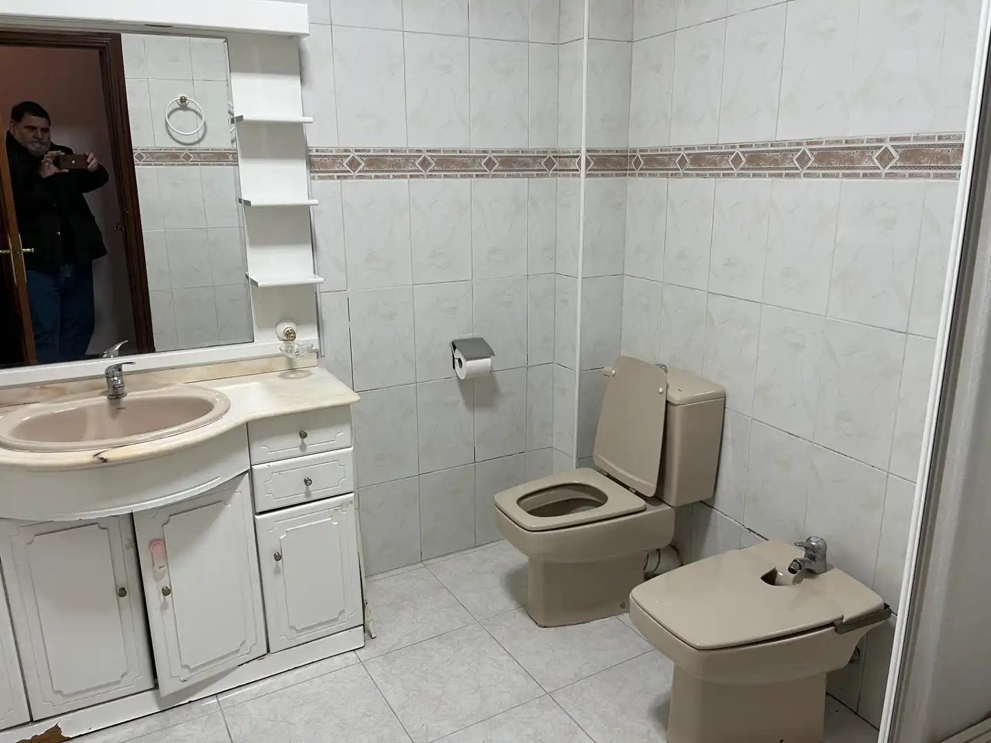 Bathroom of Duplexes for sale in Aranjuez  with Heating, Storage room and Oven
