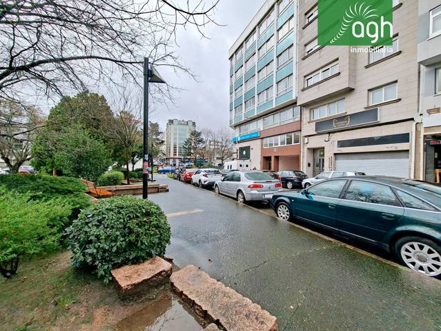 Local comercial en Venta en Rúa Ponte en Cuatro Caminos - Plaza de la Cubela