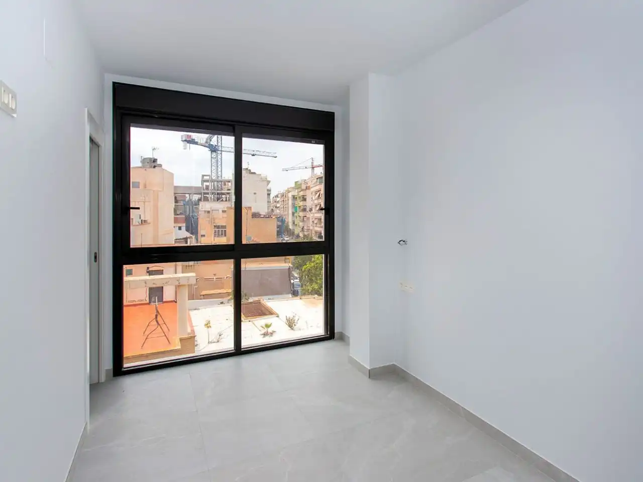 Piso con piscina en venta en Ramón gallud 164, imagen 13